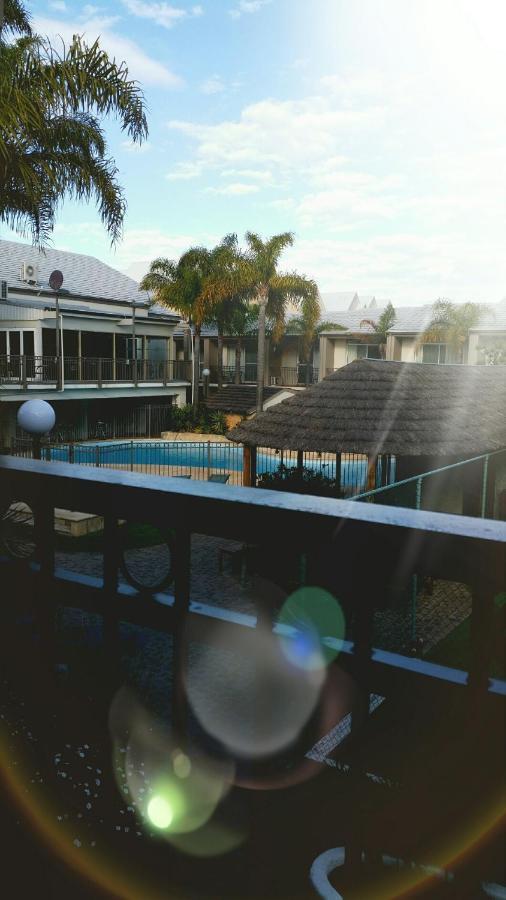 Mandurah Motel And Apartments מראה חיצוני תמונה
